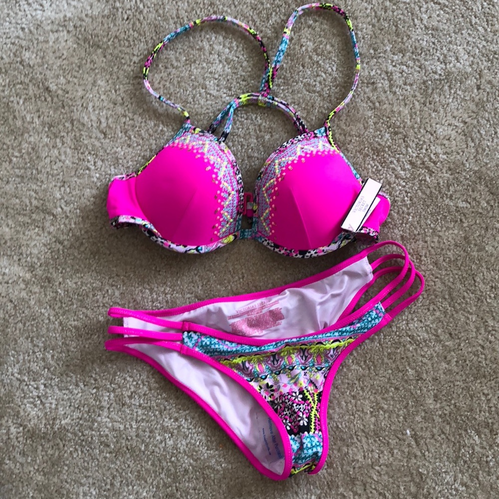 NWT Victoria’s Secret pink bikini set